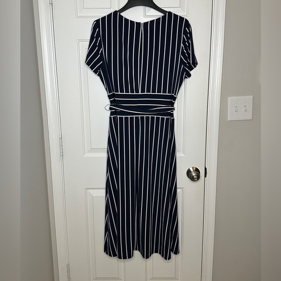 Like New Lauren Ralph Lauren Navy Striped Dress Belted Size 16 - Picture 2 of 4